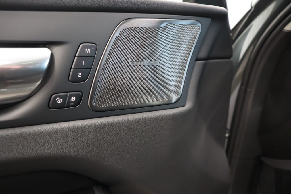 Volvo XC60, image 13