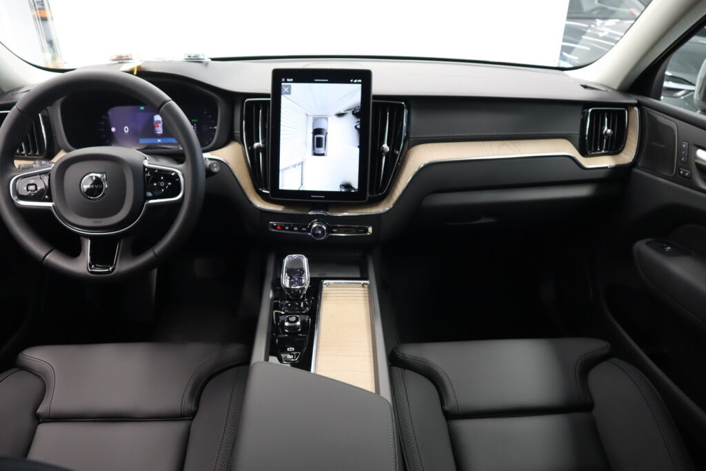 Volvo XC60, image 7