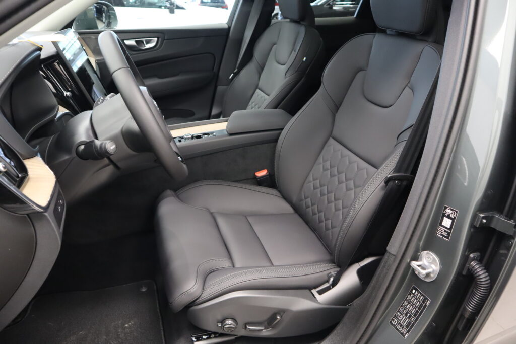 Volvo XC60, image 8
