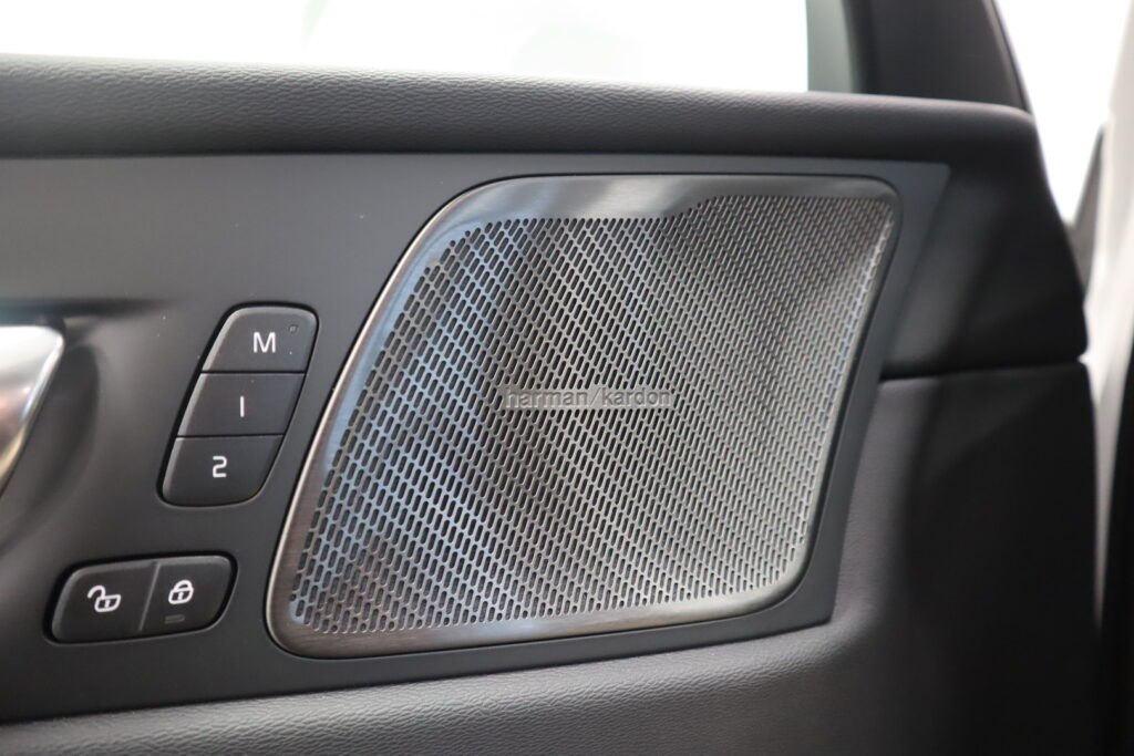Volvo XC60, image 17