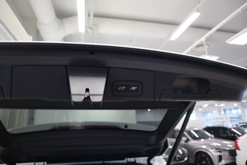 Volvo XC60, image 19