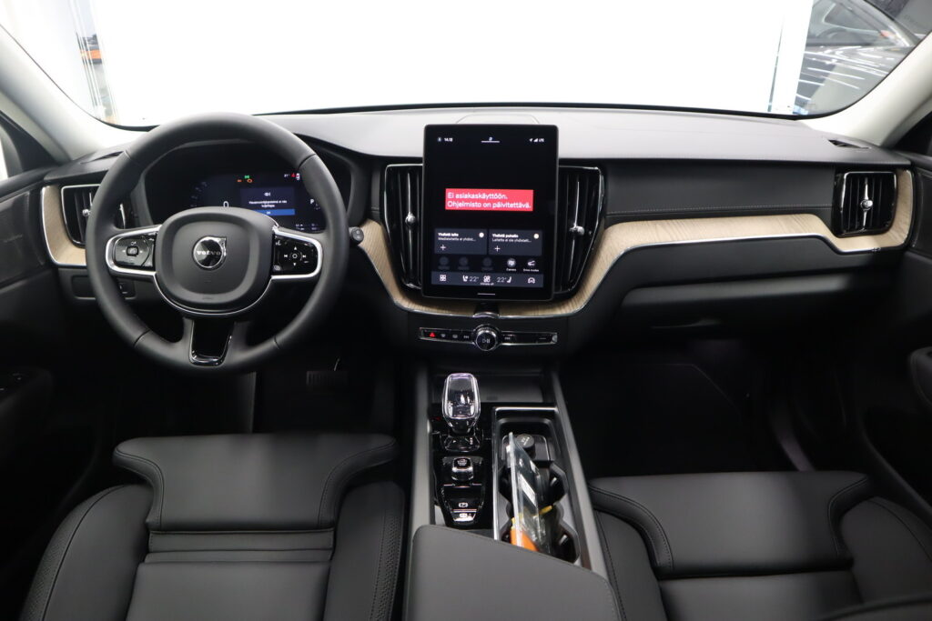Volvo XC60, image 7