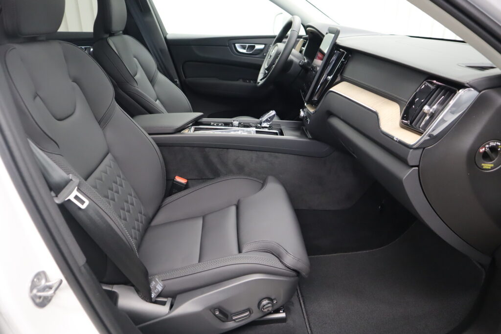 Volvo XC60, image 9