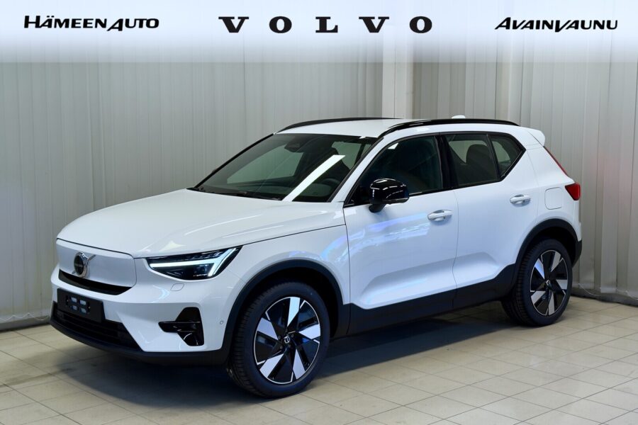 Volvo EX40, image 1