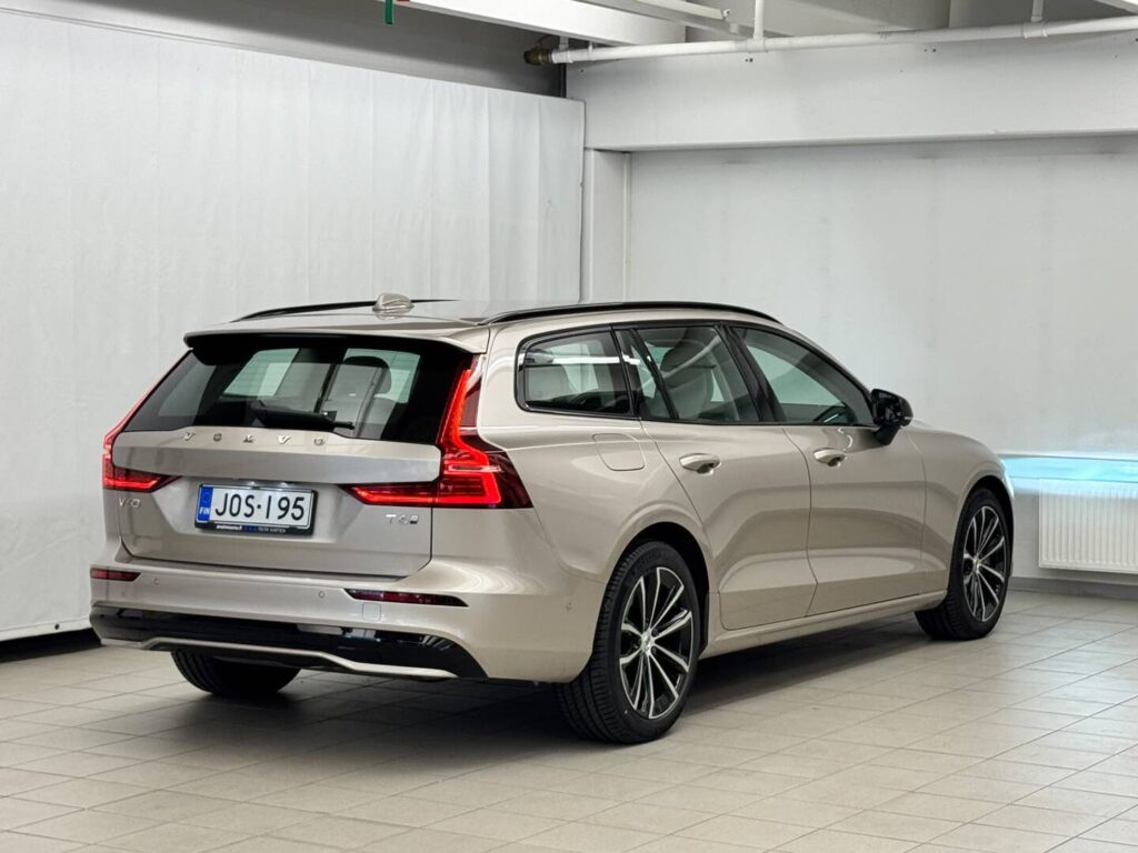 Volvo V60, image 7