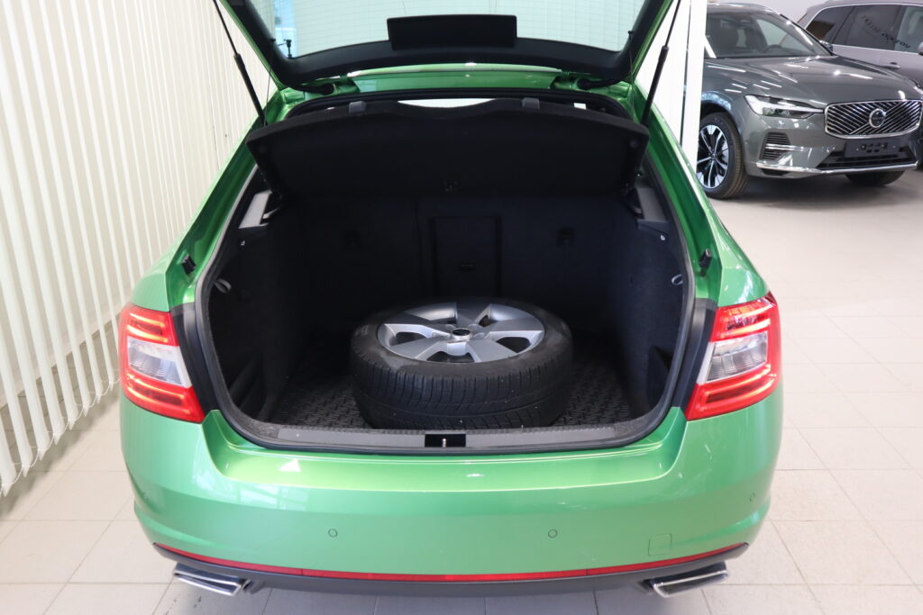 Skoda Octavia, image 7