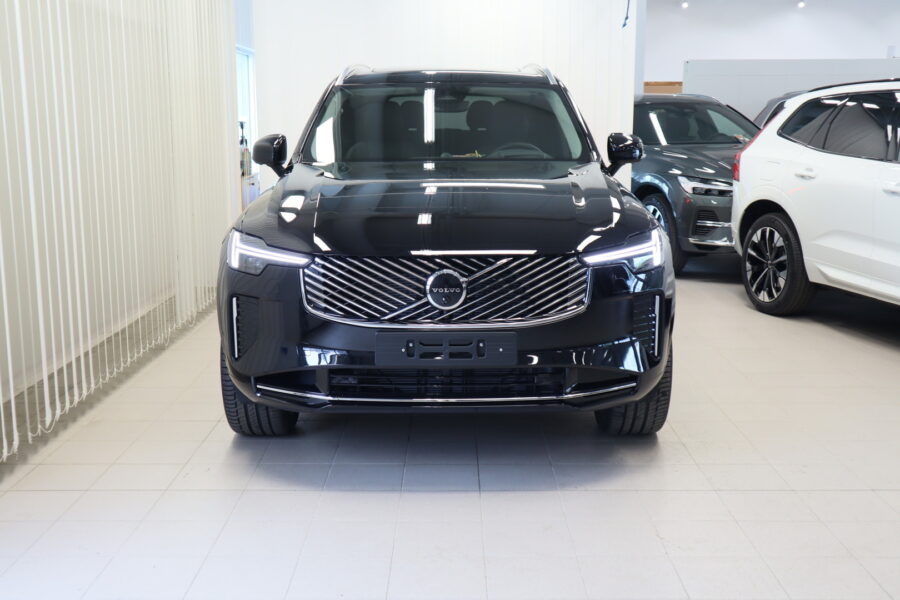 Volvo XC90, image 2