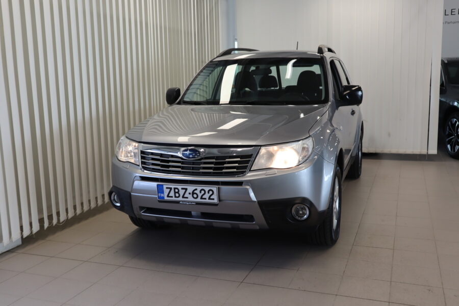 Subaru Forester, image 1