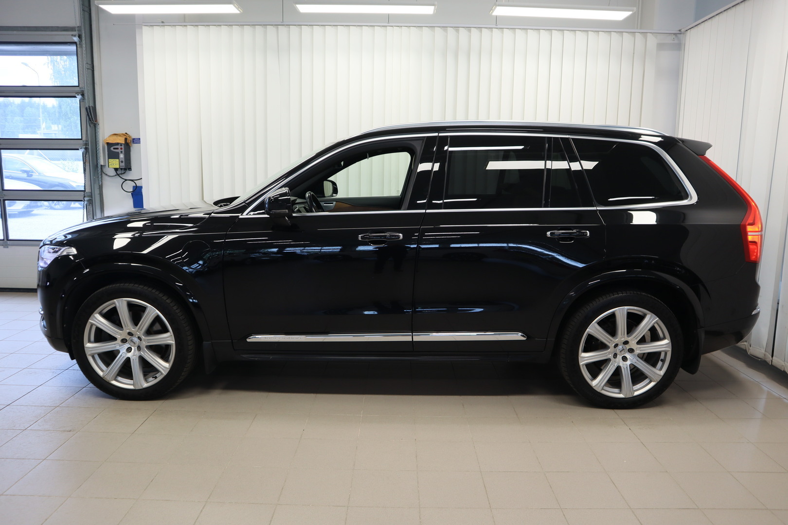 Volvo XC90 2017, kuva 4/29
