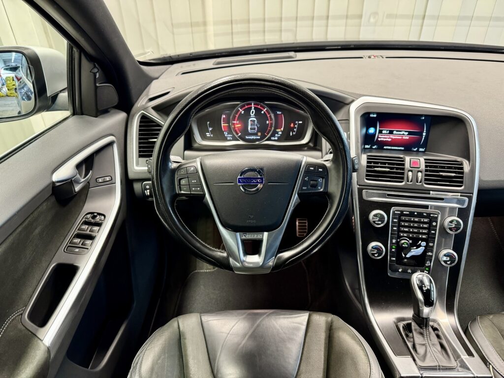 Volvo XC60, image 10