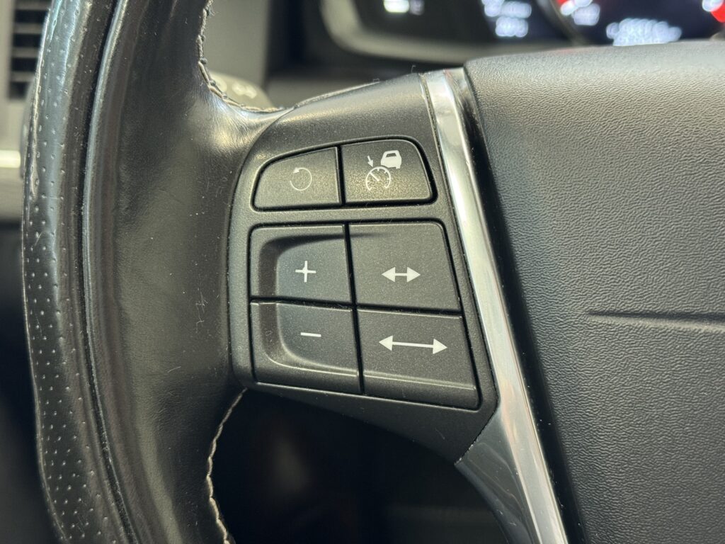 Volvo XC60, image 12