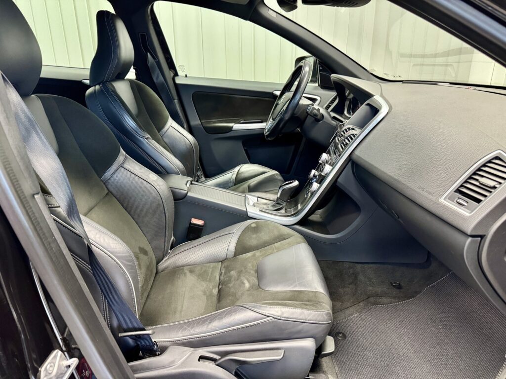 Volvo XC60, image 8