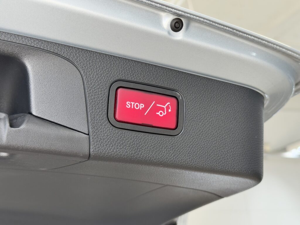 Mercedes-Benz GLC, image 17