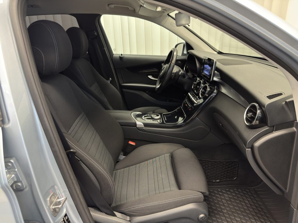 Mercedes-Benz GLC, image 8
