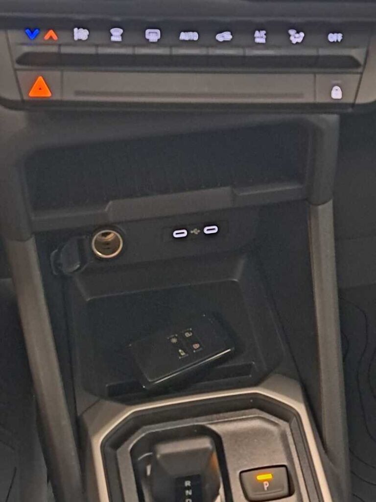 DACIA Duster, image 15