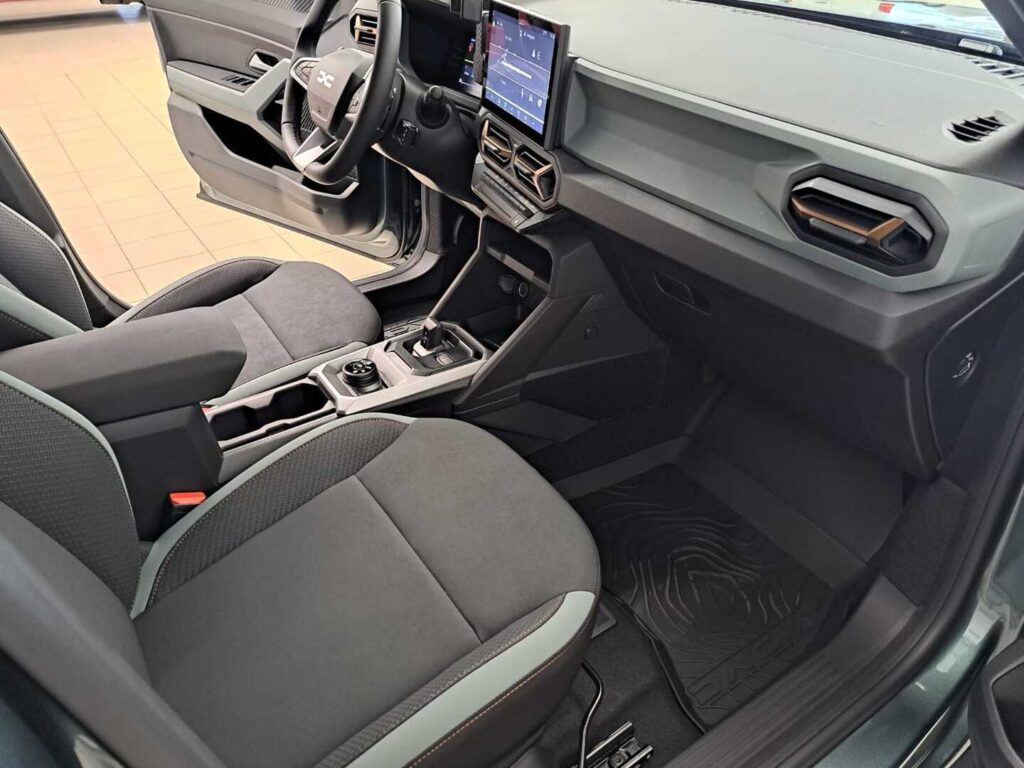 DACIA Duster, image 18