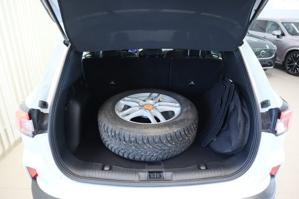 Ford Kuga, image 17