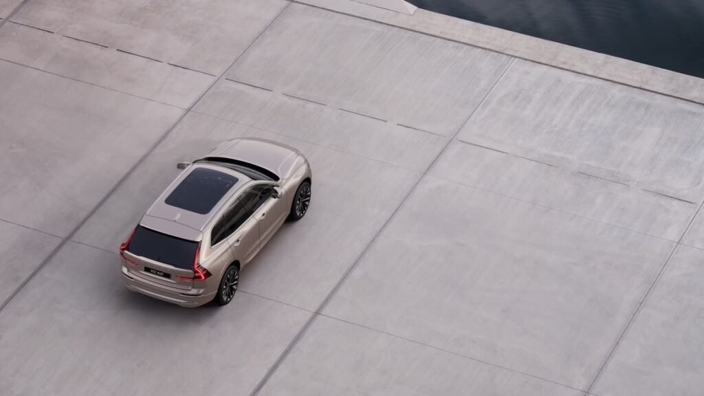 Volvo XC60, image 2