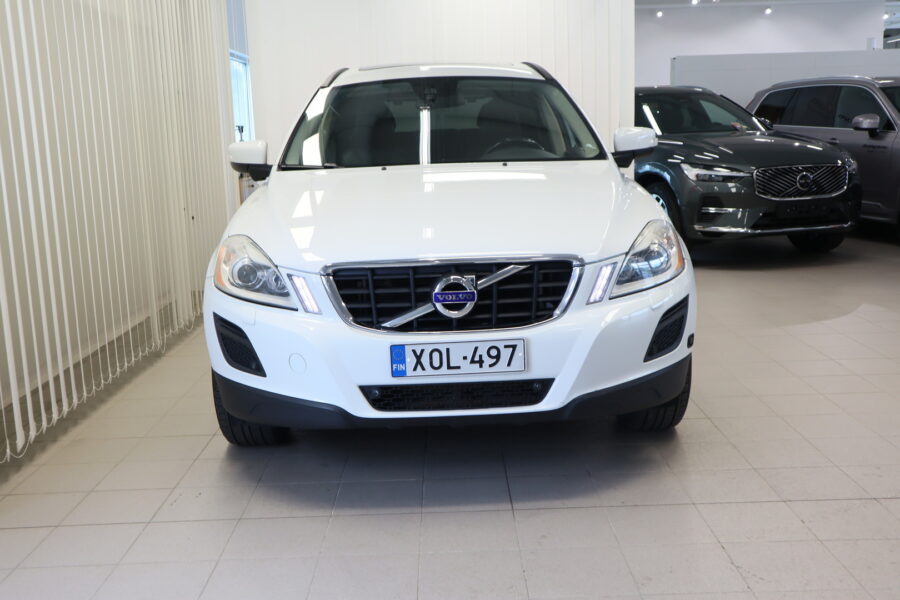 Volvo XC60, image 2