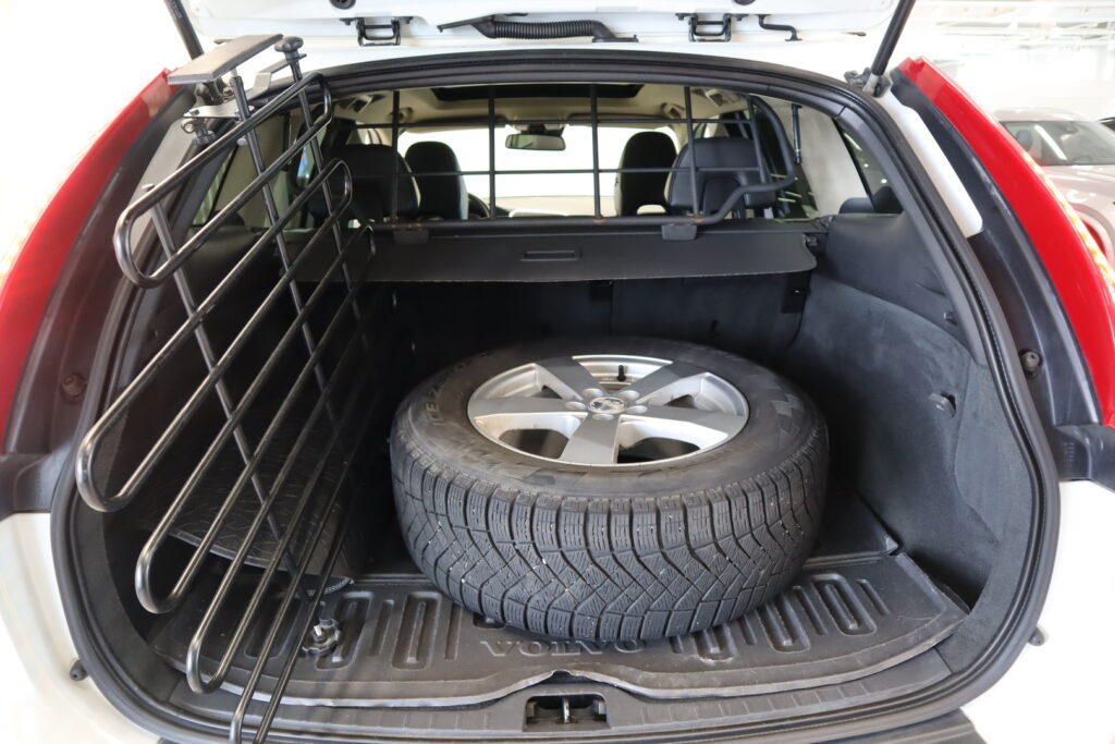 Volvo XC60, image 21