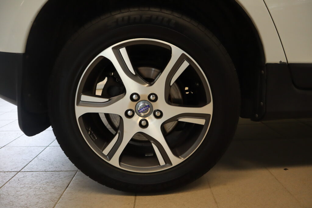 Volvo XC60, image 23