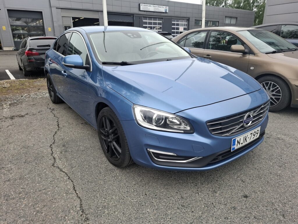 Volvo S60, image 1