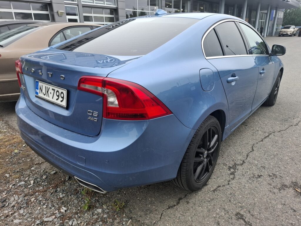 Volvo S60, image 2