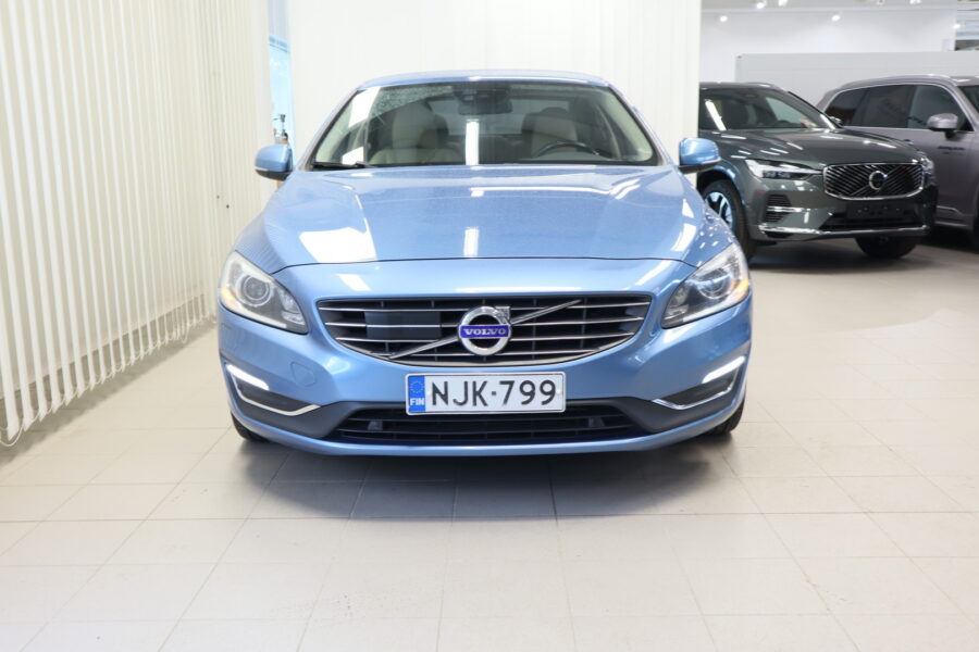 Volvo S60, image 2