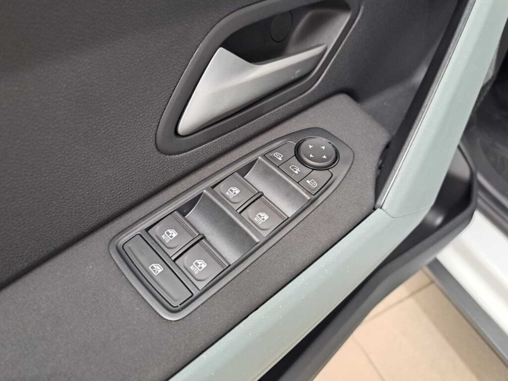 DACIA BIGSTER, image 19