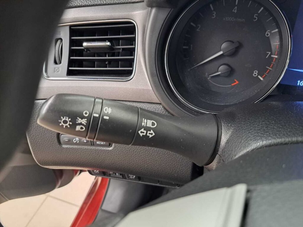Nissan Pulsar, image 11
