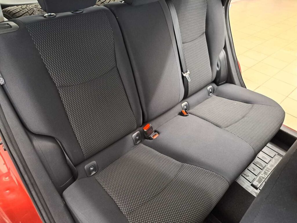 Nissan Pulsar, image 18