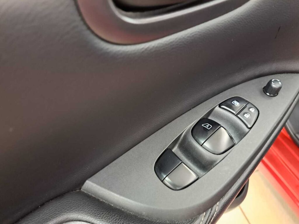 Nissan Pulsar, image 20