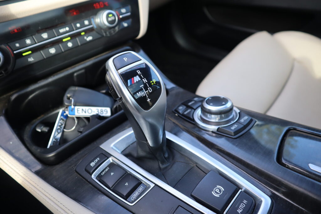 BMW 550, image 15