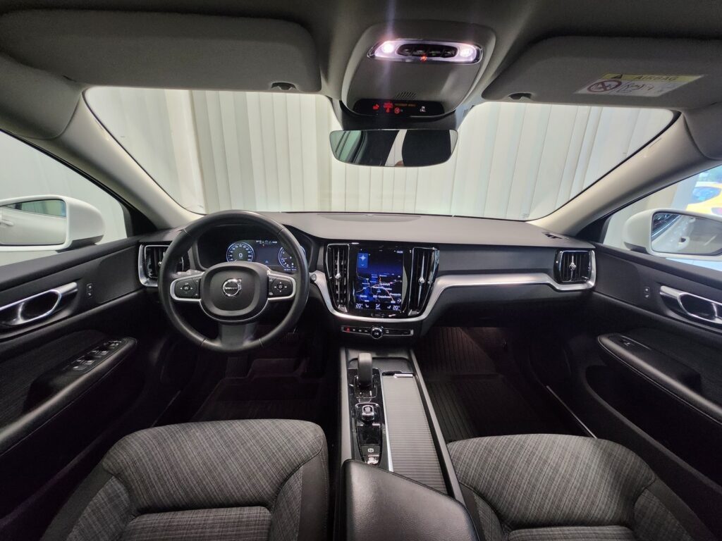 Volvo V60, image 3