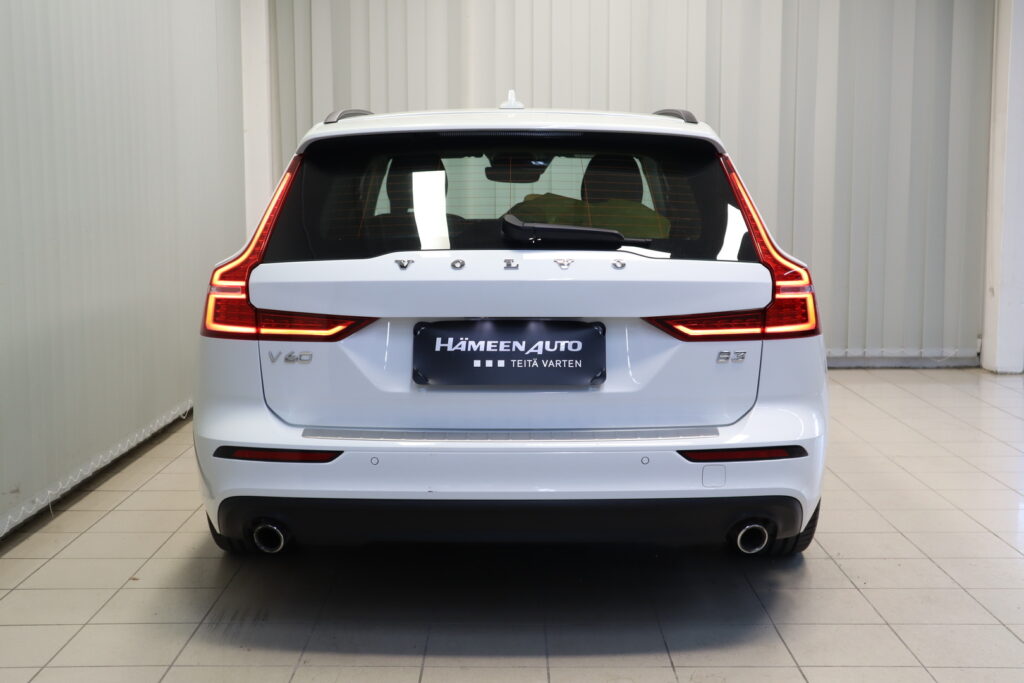 Volvo V60, image 8
