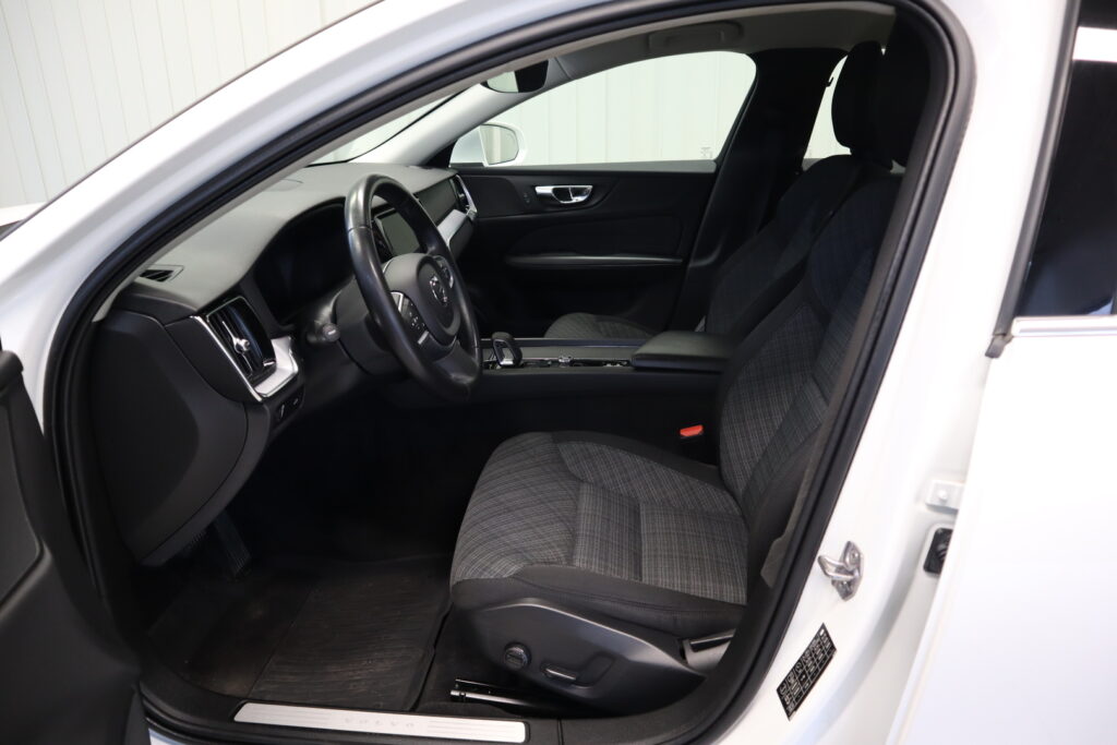 Volvo V60, image 9