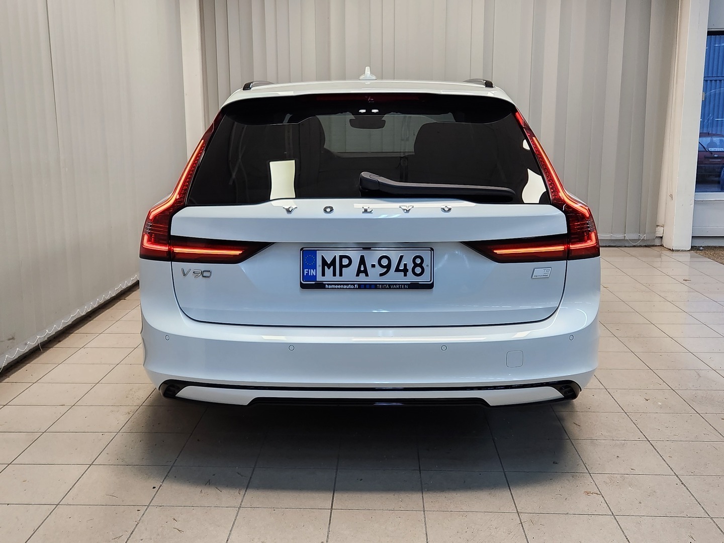 Volvo V90 2023, photo 4/19
