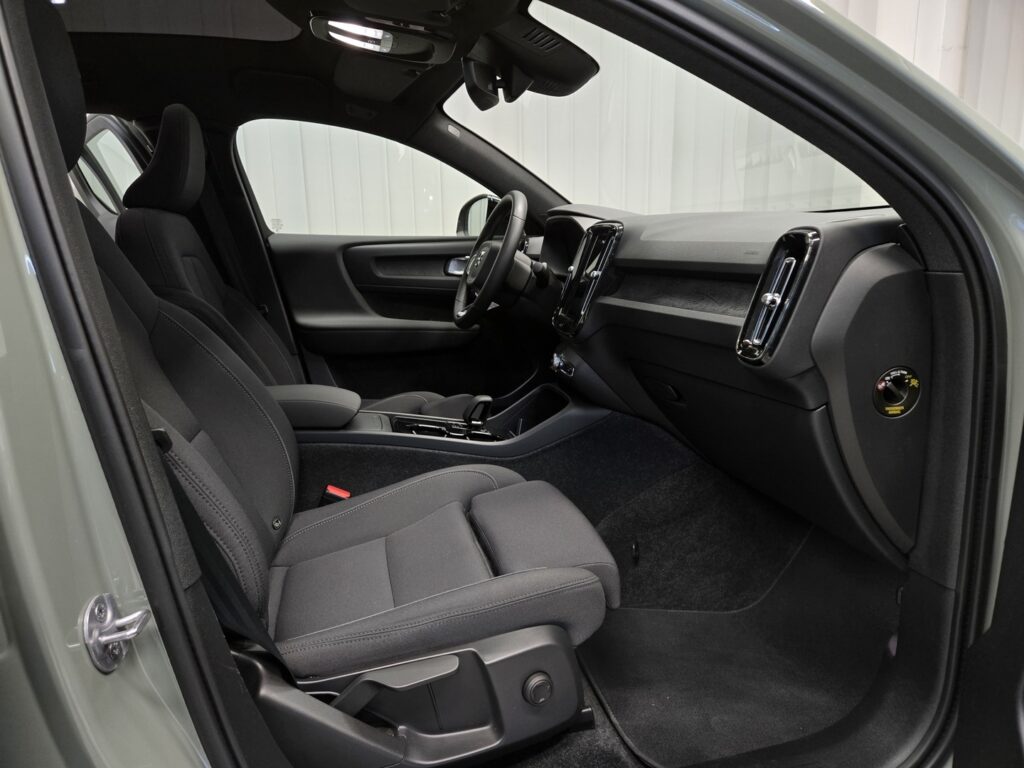 Volvo C40, image 11