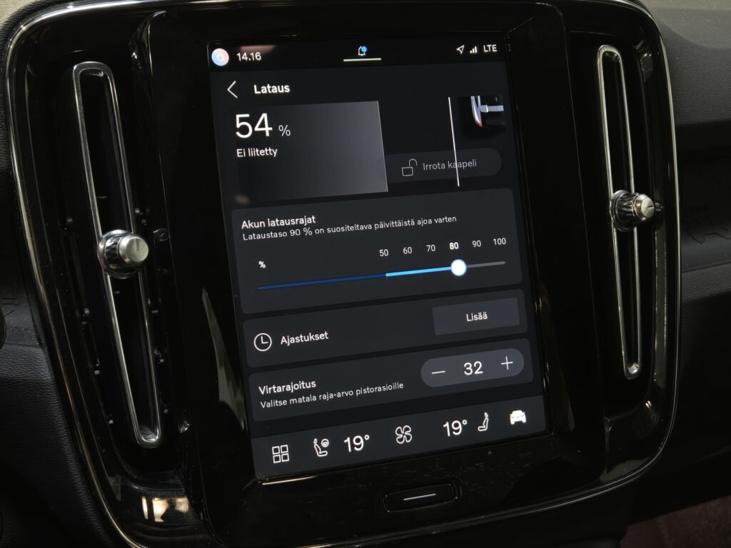 Volvo C40, image 15
