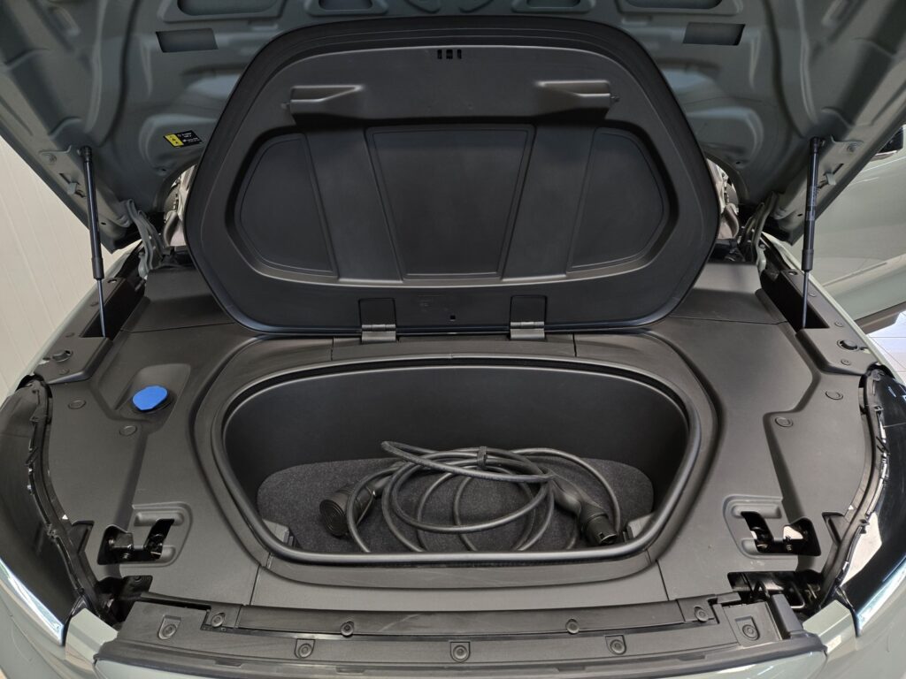 Volvo C40, image 7