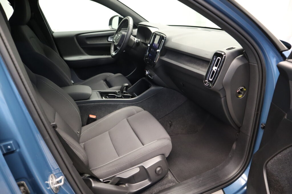 Volvo XC40, image 10