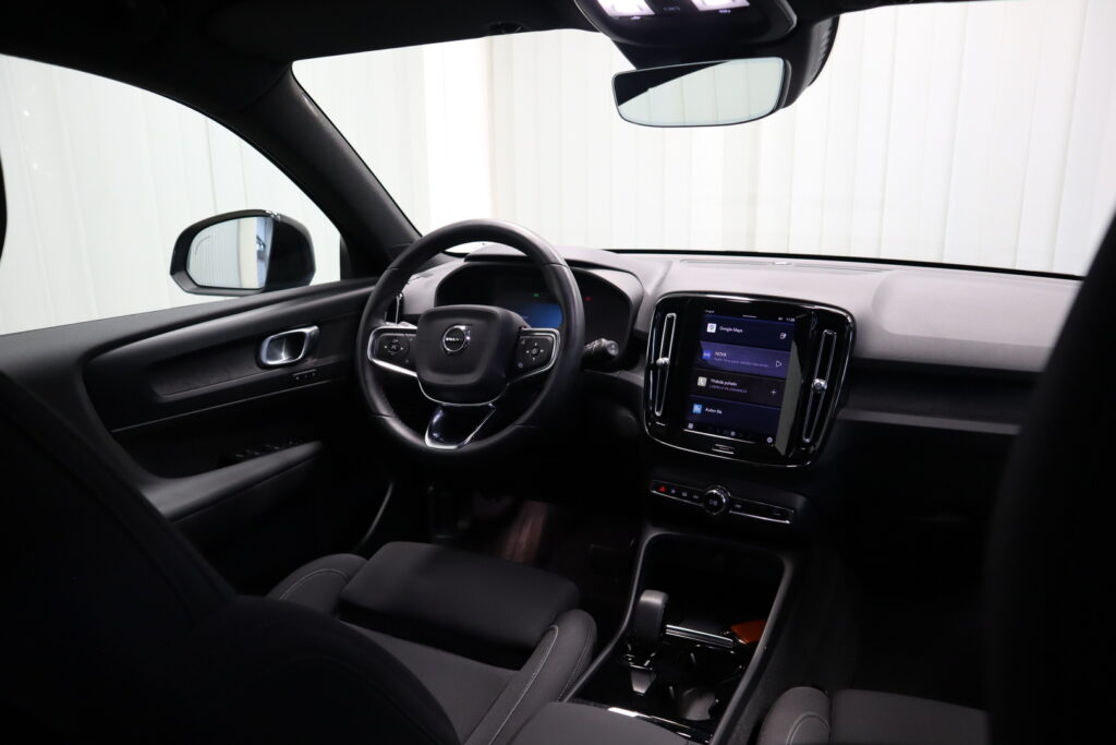 Volvo XC40, image 11