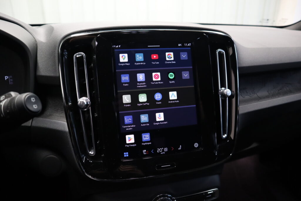 Volvo XC40, image 18
