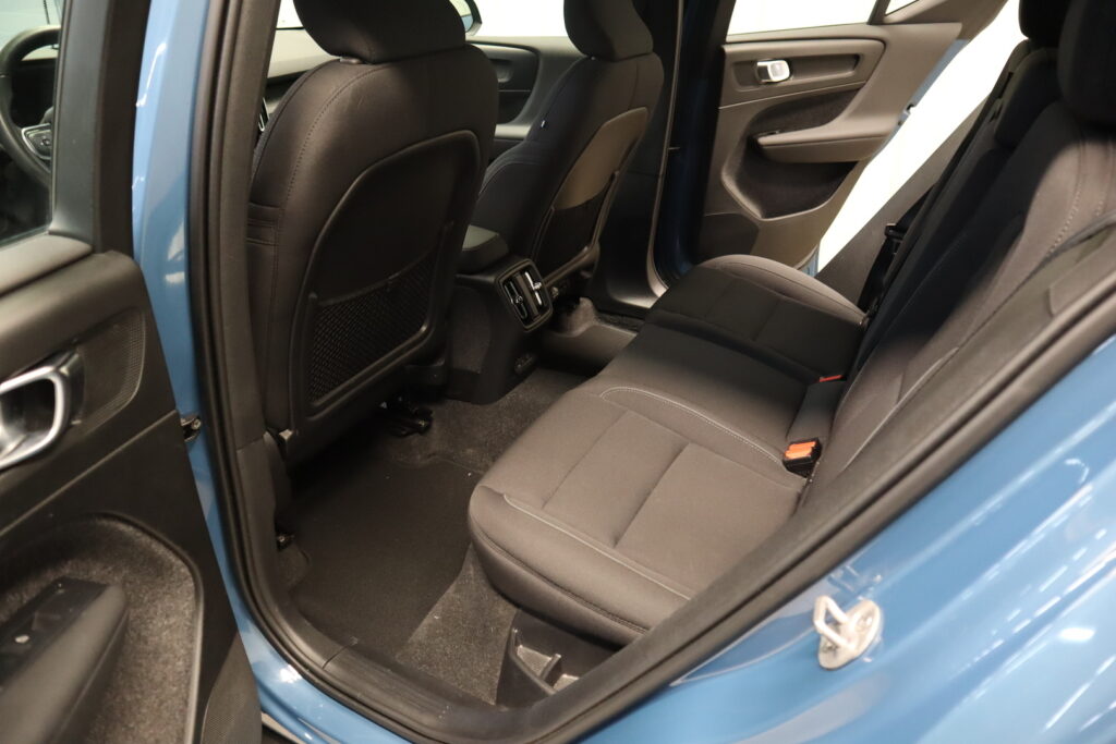 Volvo XC40, image 9