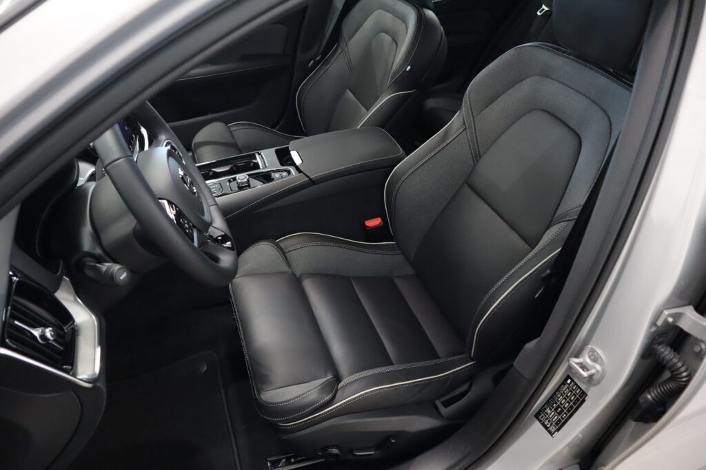 Volvo S60, image 10