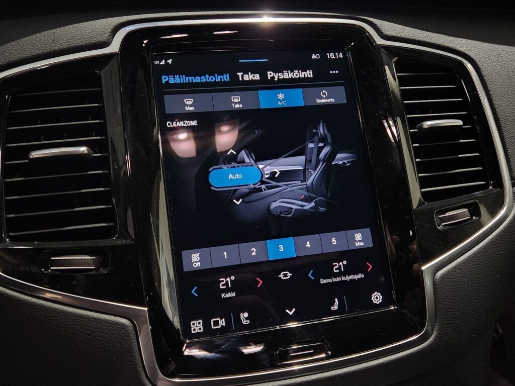 Volvo XC90, image 13
