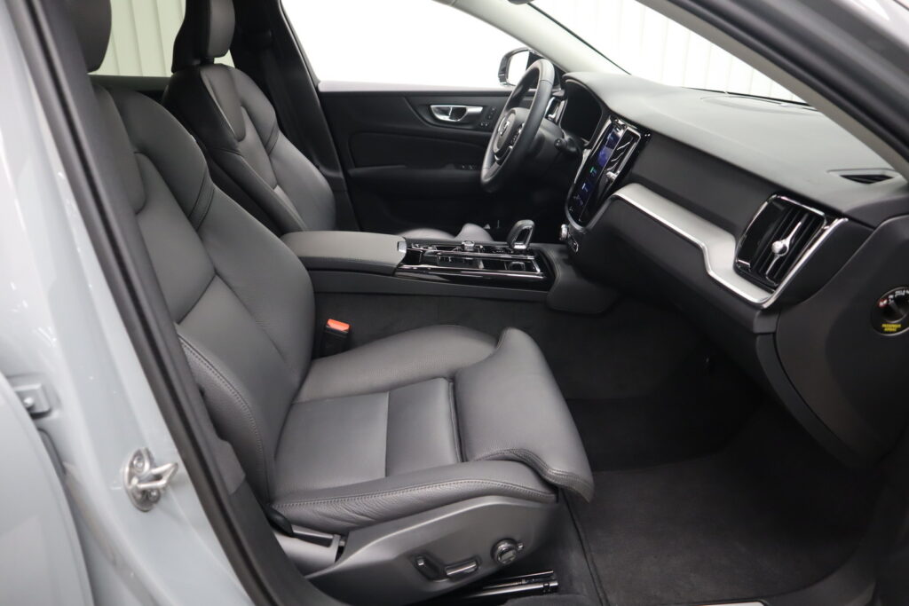 Volvo V60, image 10