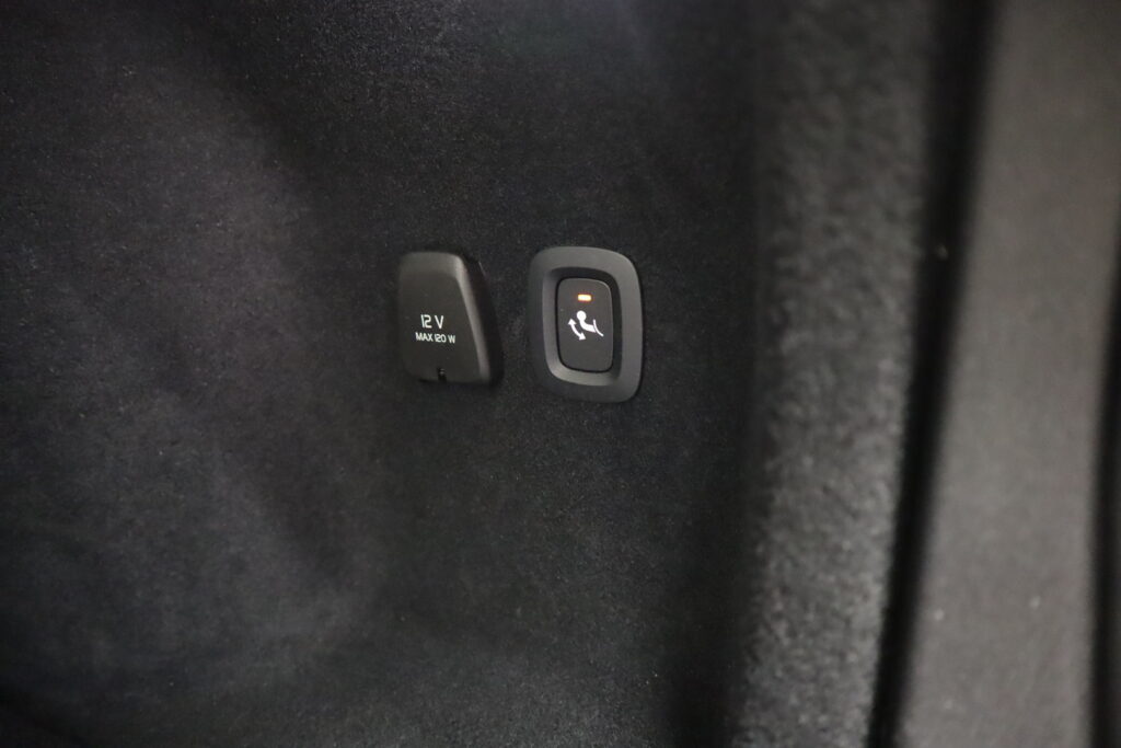 Volvo V60, image 21