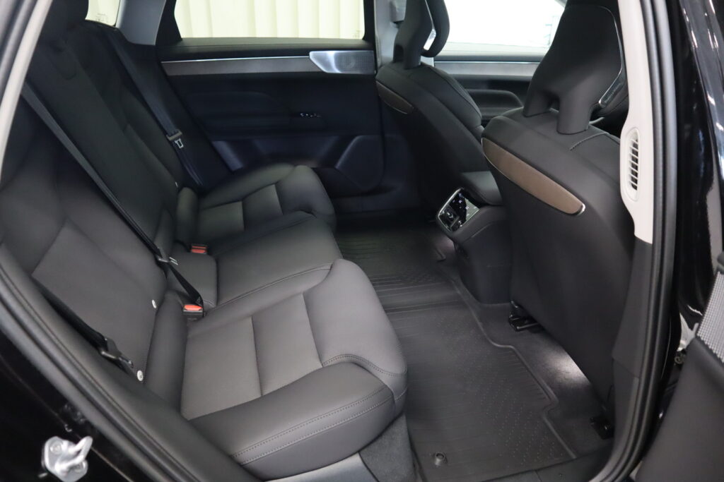 Volvo ES90, image 11