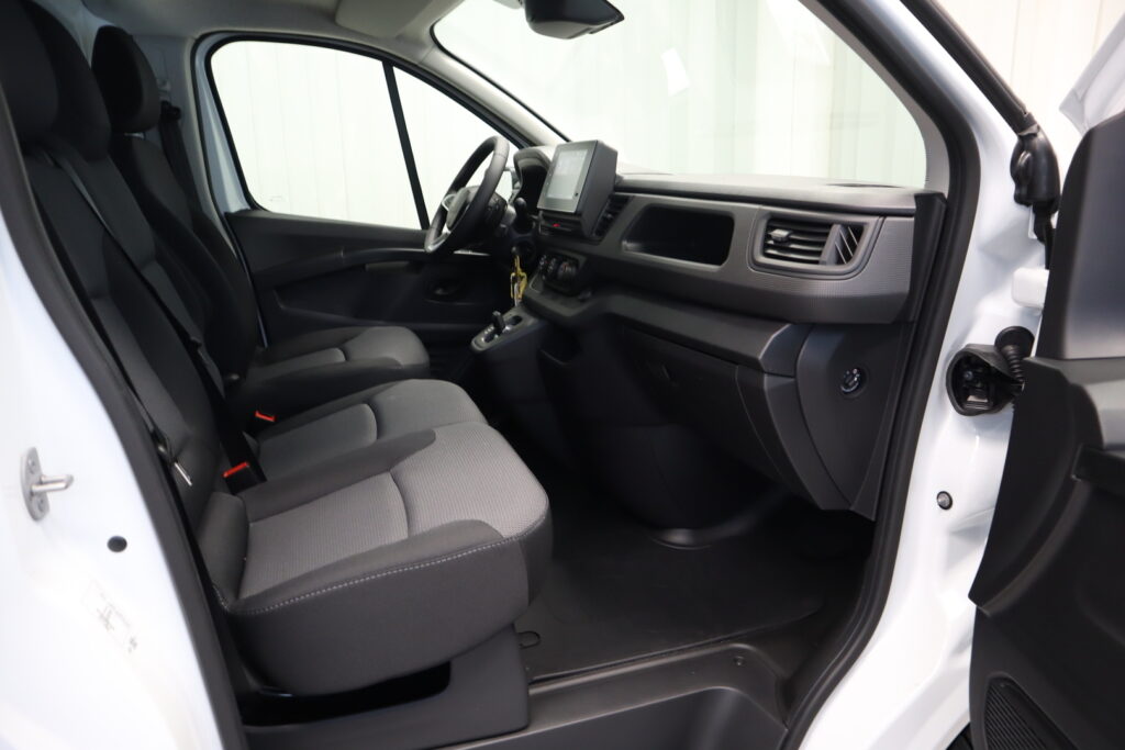 Renault Trafic, image 16